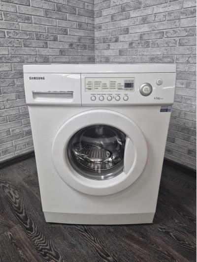 Стиральная машина SAMSUNG F 1043
